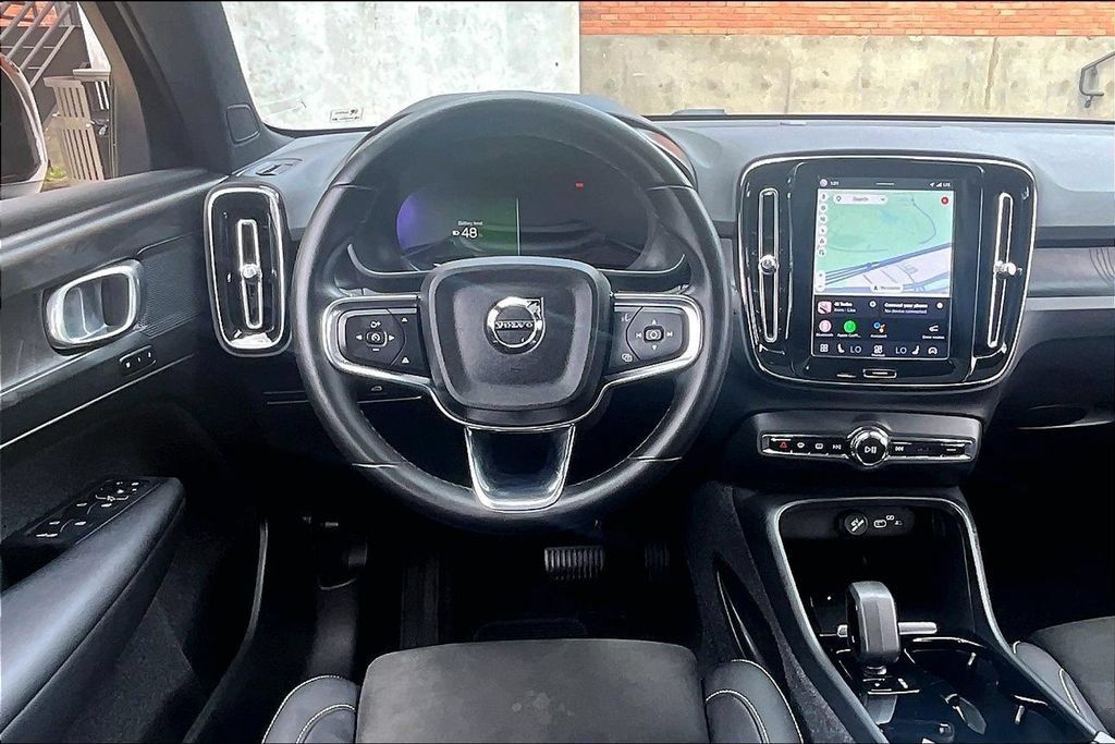 Certified 2023 Volvo C40 P8 Recharge Plus w/ Protection Package Premier AWD/4WD image 7