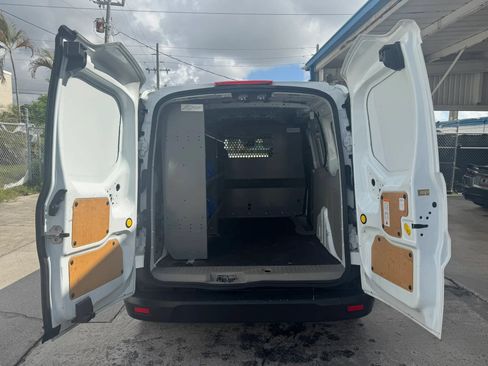 Used 2022 Ford Transit Connect XLT FWD image 13