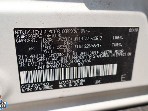Used 2019 Toyota RAV4 LE FWD image 30