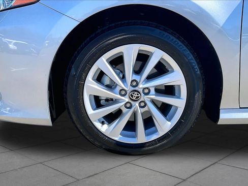 Used 2024 Toyota Camry LE w/ Convenience Package FWD image 10