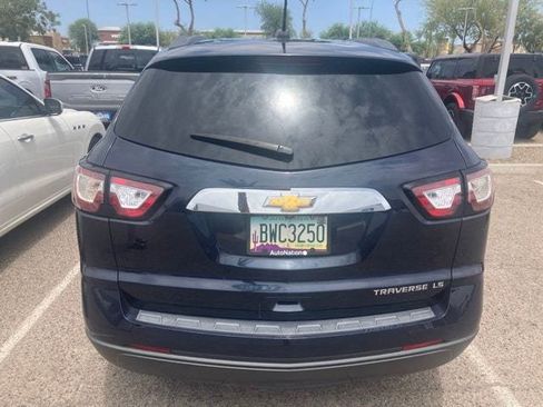 Used 2016 Chevrolet Traverse LS FWD image 6