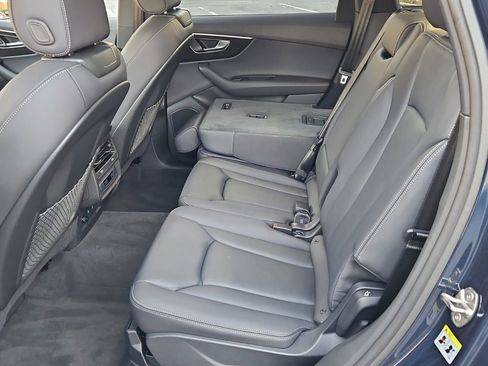 Certified 2025 Audi Q7 2.0T Premium w/ Convenience Plus Package image 13