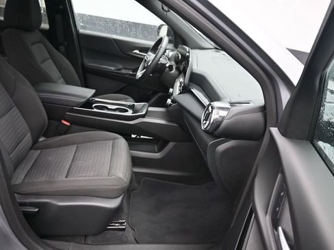 Used 2025 Chevrolet Equinox LT image 8