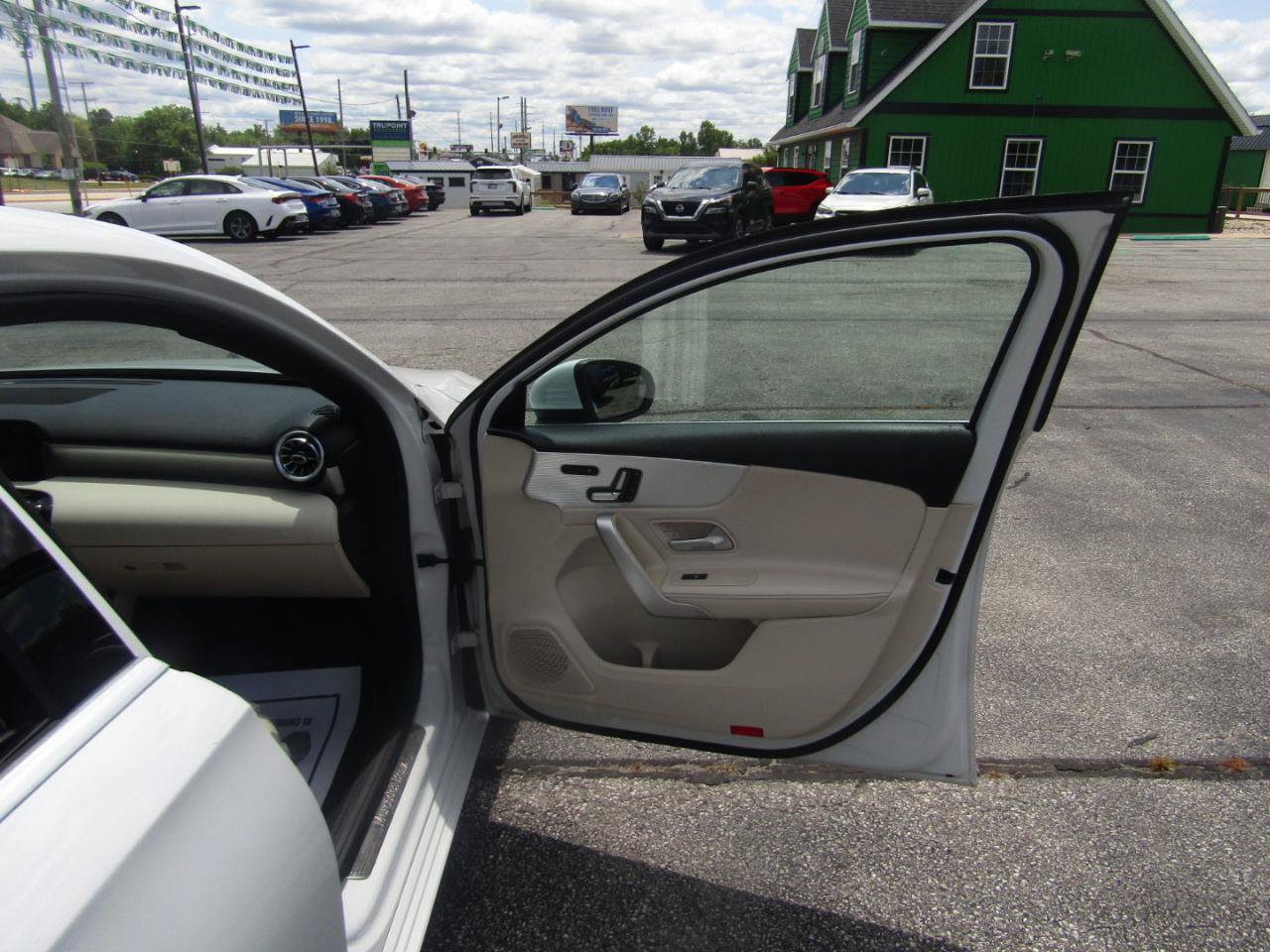 Used 2020 Mercedes-Benz A 220 image 24