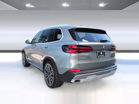Used 2026 BMW X5 sDrive40i RWD image 3