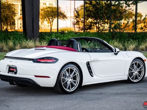 Used 2017 Porsche 718 Boxster image 54