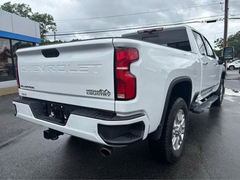 Used 2025 Chevrolet Silverado 2500 High Country w/ High Country Premium Package AWD/4WD image 10