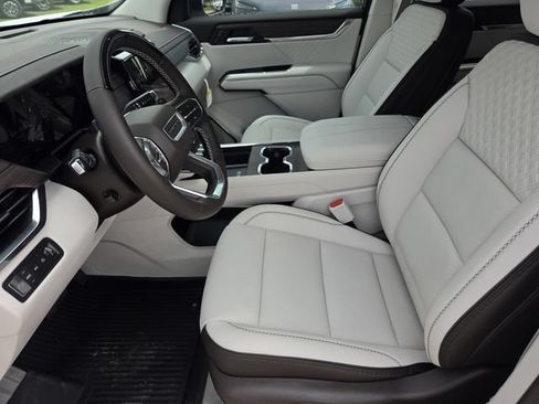 New 2026 GMC Acadia Denali w/ Super Cruise Package AWD/4WD image 26