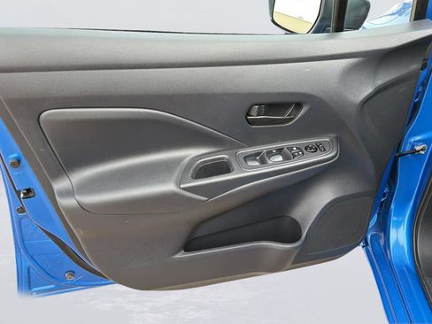 Used 2022 Nissan Versa S image 22