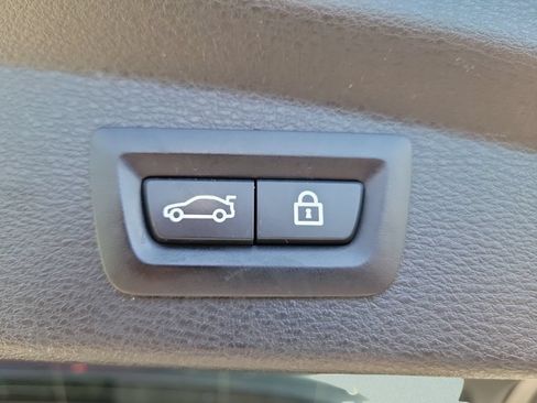 Used 2022 BMW X2 sDrive28i w/ Convenience Package FWD image 8