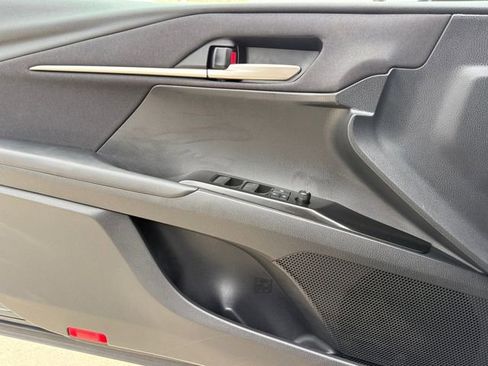 Used 2025 Toyota Camry LE image 25