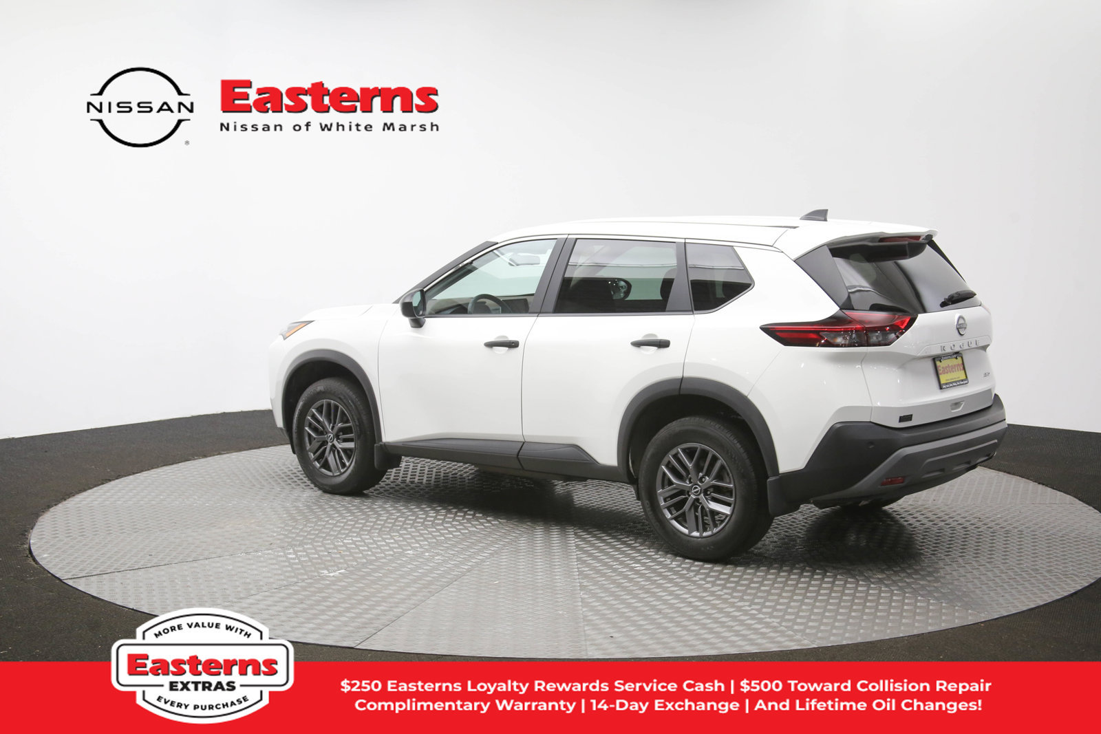 Used 2023 Nissan Rogue S AWD/4WD image 63