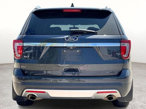 Used 2017 Ford Explorer XLT w/ Equipment Group 201A image 6