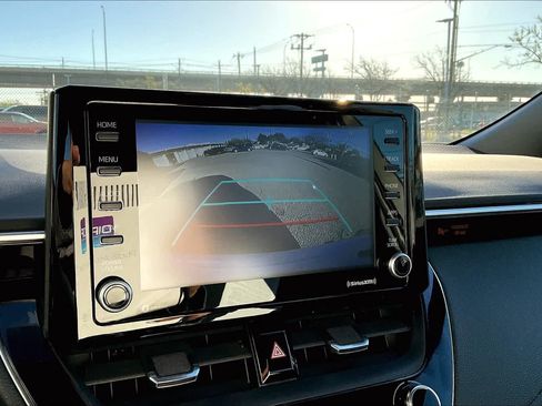 Used 2022 Toyota Corolla SE FWD image 25