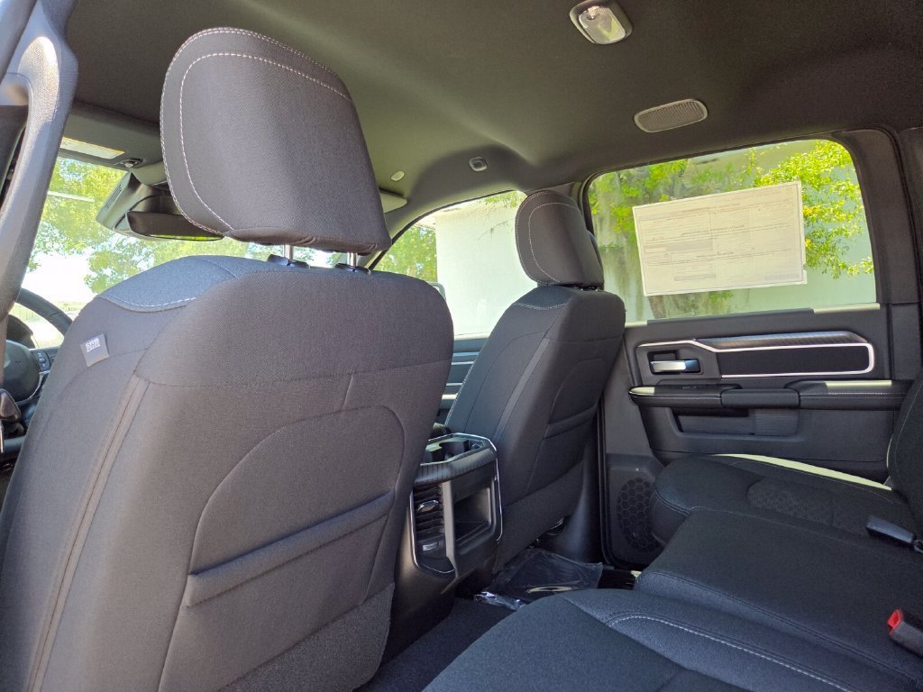 New 2026 RAM 2500 Big Horn AWD/4WD image 23