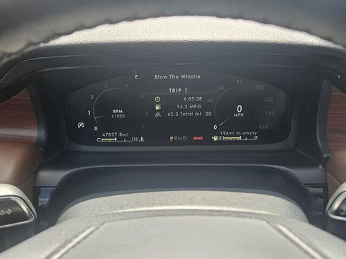 Used 2022 Lincoln Aviator Reserve w/ Equipment Group 201A RWD image 25