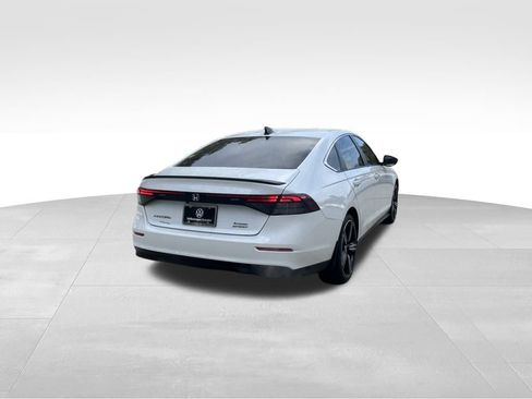 Used 2024 Honda Accord Sport image 3