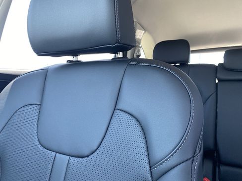 New 2026 Kia Sorento EX FWD image 13