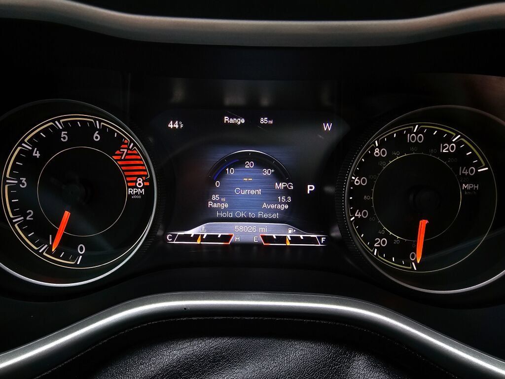 Used 2016 Jeep Cherokee Trailhawk w/ Leather Interior Group AWD/4WD image 25