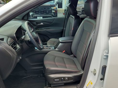 Certified 2023 Chevrolet Equinox RS FWD image 18