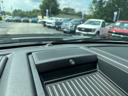 Used 2018 Ford F150 Raptor w/ Equipment Group 802A Luxury AWD/4WD image 24