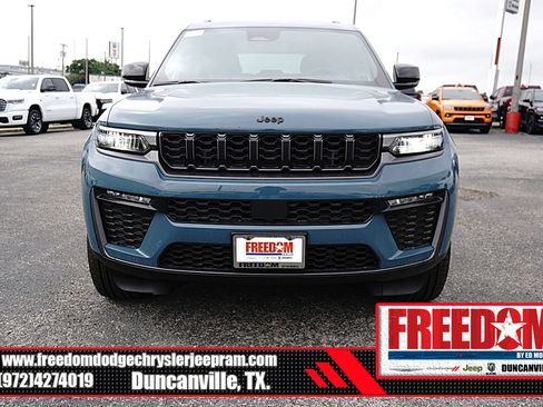 New 2026 Jeep Grand Cherokee Limited w/ Limited Altitude Package RWD image 8