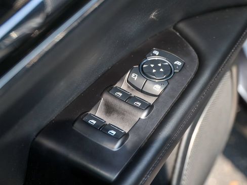 Certified 2023 Lincoln Nautilus FWD image 6