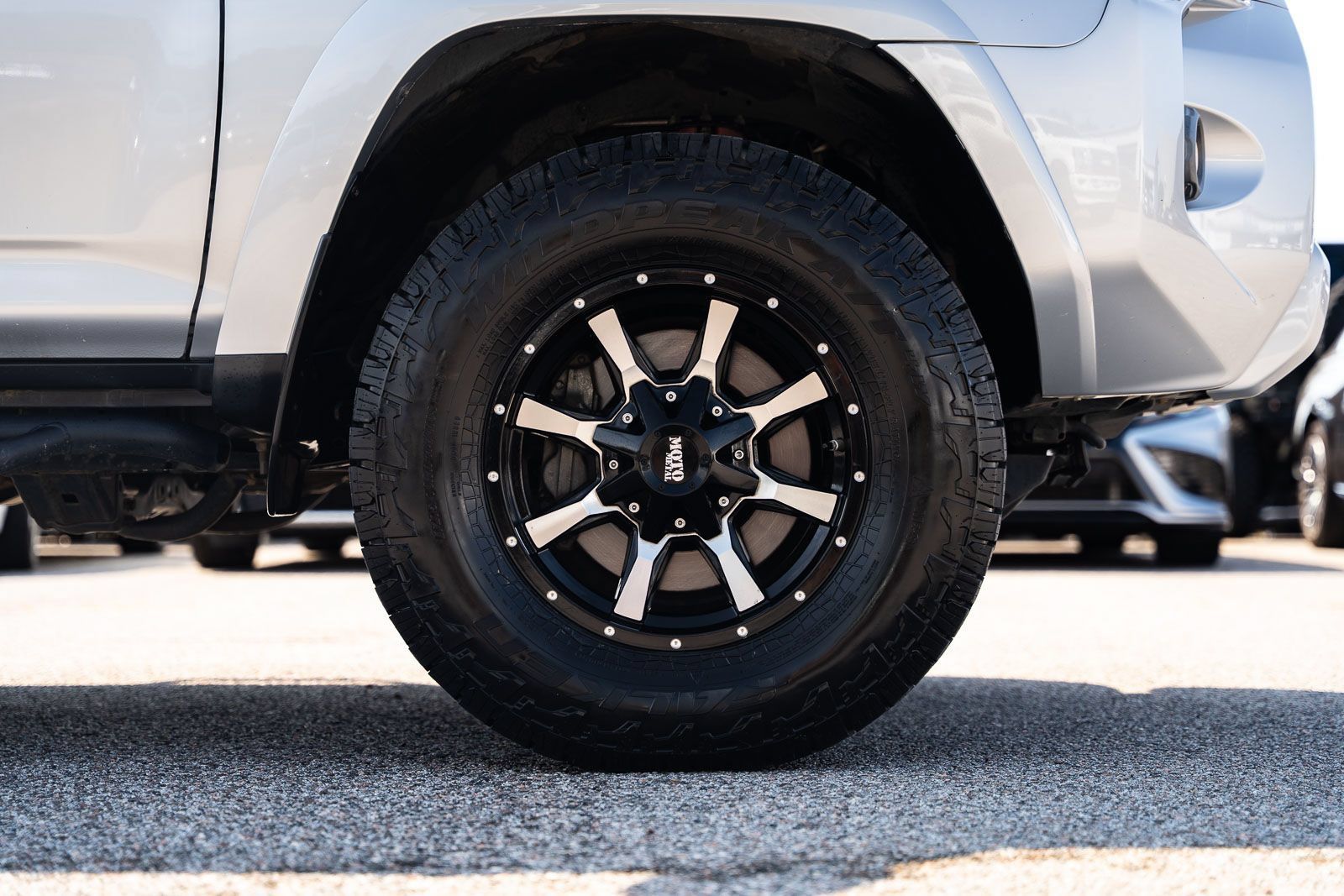 Used 2018 Toyota 4Runner TRD Off-Road Premium AWD/4WD image 9