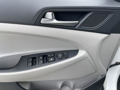 Used 2018 Hyundai Tucson Value FWD image 6