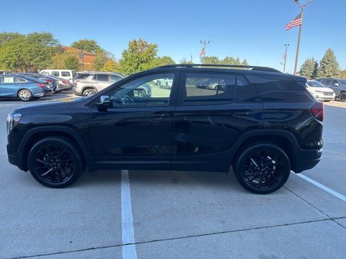 Used 2024 GMC Terrain SLE w/ Driver Convenience Package AWD/4WD image 6