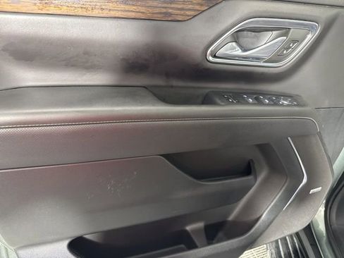 Used 2024 Chevrolet Tahoe Premier image 17