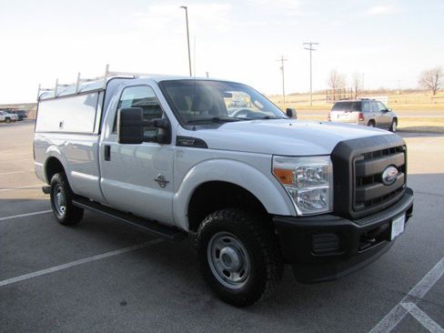 Used 2011 Ford F250 XL w/ Snow Plow Prep Pkg image 3