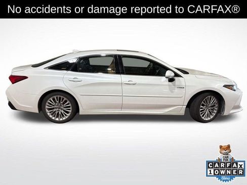 Used 2020 Toyota Avalon Limited w/ Advanced Safety Package FWD image 3
