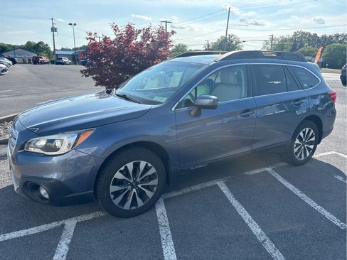 Used 2016 Subaru Outback 3.6R Limited AWD/4WD image 1