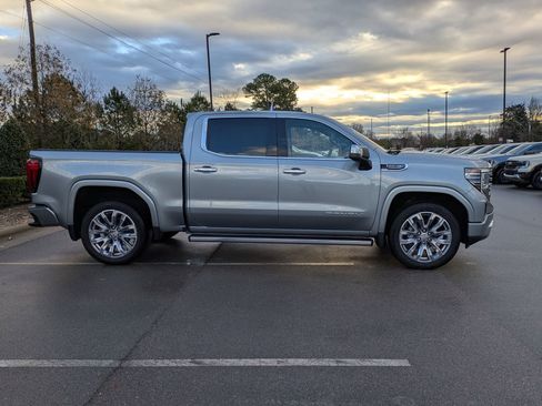 Used 2024 GMC Sierra 1500 Denali image 3