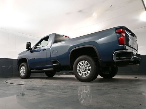 Used 2025 Chevrolet Silverado 2500 LT w/ Convenience Package AWD/4WD image 18