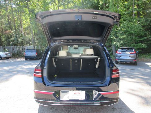 Used 2025 Genesis GV80 3.5T Prestige AWD/4WD image 17