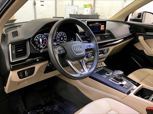 Used 2019 Audi Q5 2.0T Premium Plus w/ Premium Plus Package image 12