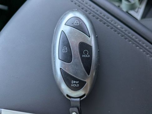 Used 2025 Hyundai Santa Fe Limited AWD/4WD image 30