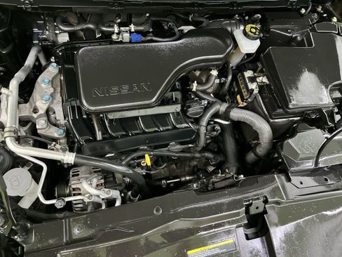 Used 2020 Nissan Rogue Sport S image 53