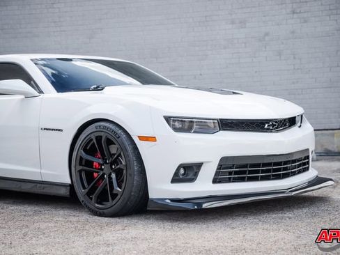 Used 2014 Chevrolet Camaro SS w/ SS Performance Package image 43
