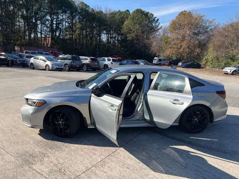 Used 2025 Honda Civic Sport image 17