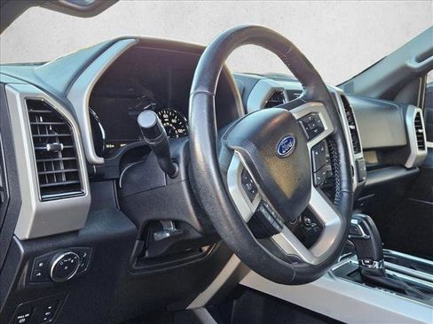 Used 2020 Ford F150 Lariat image 9