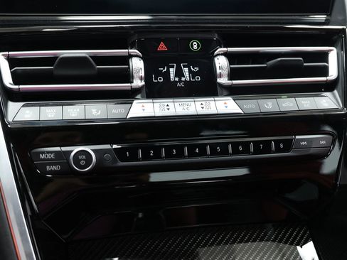 Used 2023 BMW M850i xDrive Coupe image 33