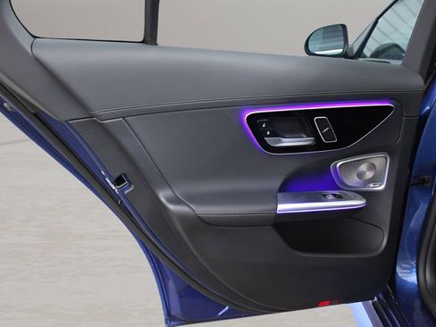 Used 2022 Mercedes-Benz C 300 Sedan image 12