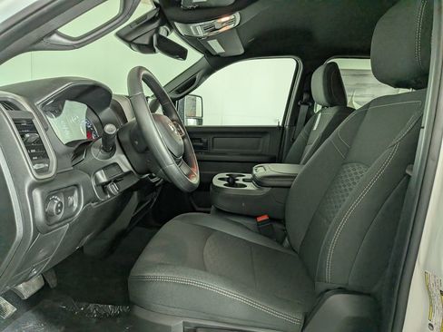New 2026 RAM 3500 Tradesman AWD/4WD image 15