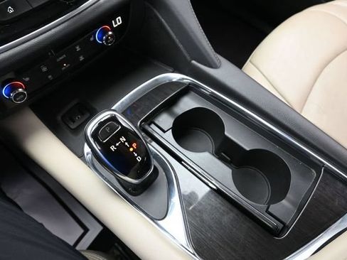Used 2018 Buick Enclave Essence w/ Trailering Package FWD image 38
