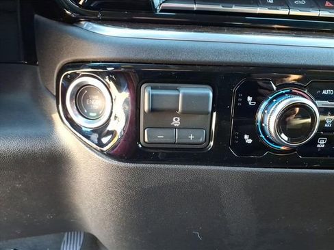 New 2026 GMC Sierra 3500 SLE w/ SLE Value Package image 12