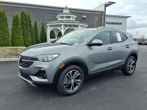 Used 2023 Buick Encore GX Select w/ Safety Package II AWD/4WD image 2