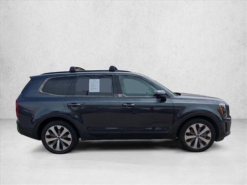 Used 2022 Kia Telluride SX w/ Nightfall Edition Package AWD/4WD image 4
